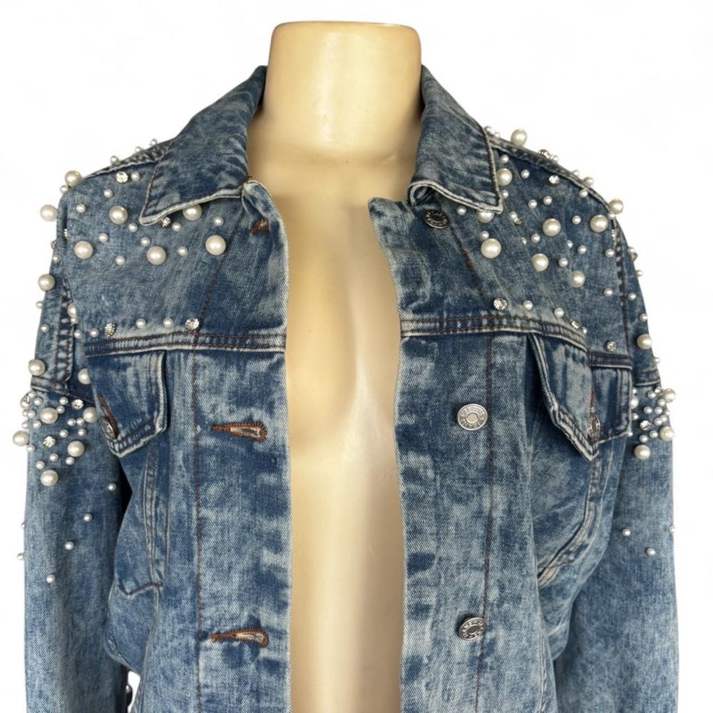 Women's Blue Pearl-Embellished Denim Jacket - Picture 2 of 5